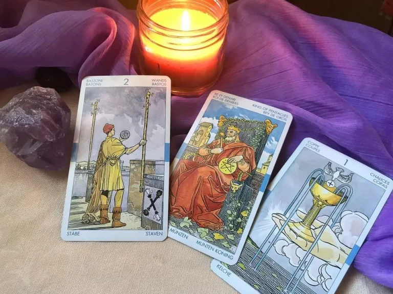How Do You Interpret Reversed Tarot Cards?