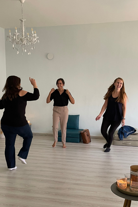 2-Laughter-Yoga.png