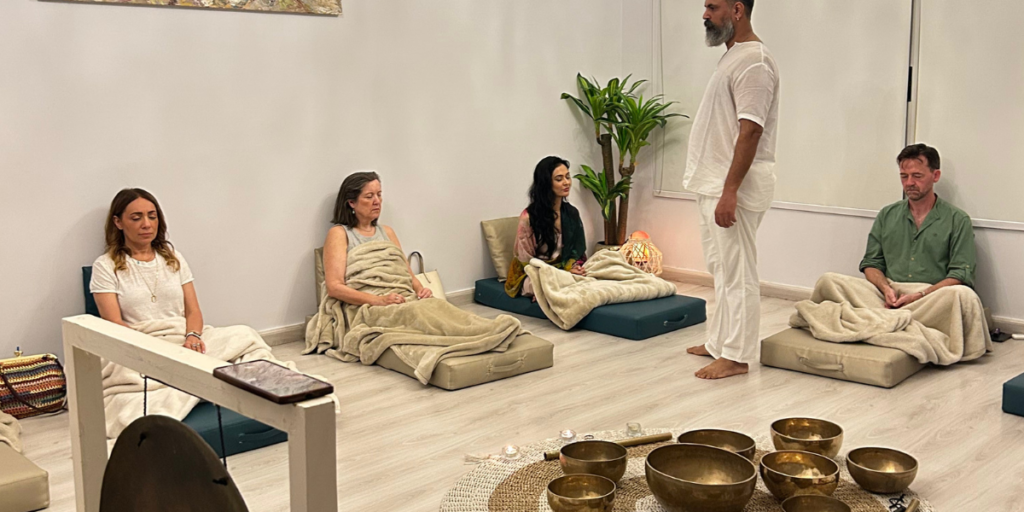 432 Hz Sound Healing in Dubai Benefits and What to Expect